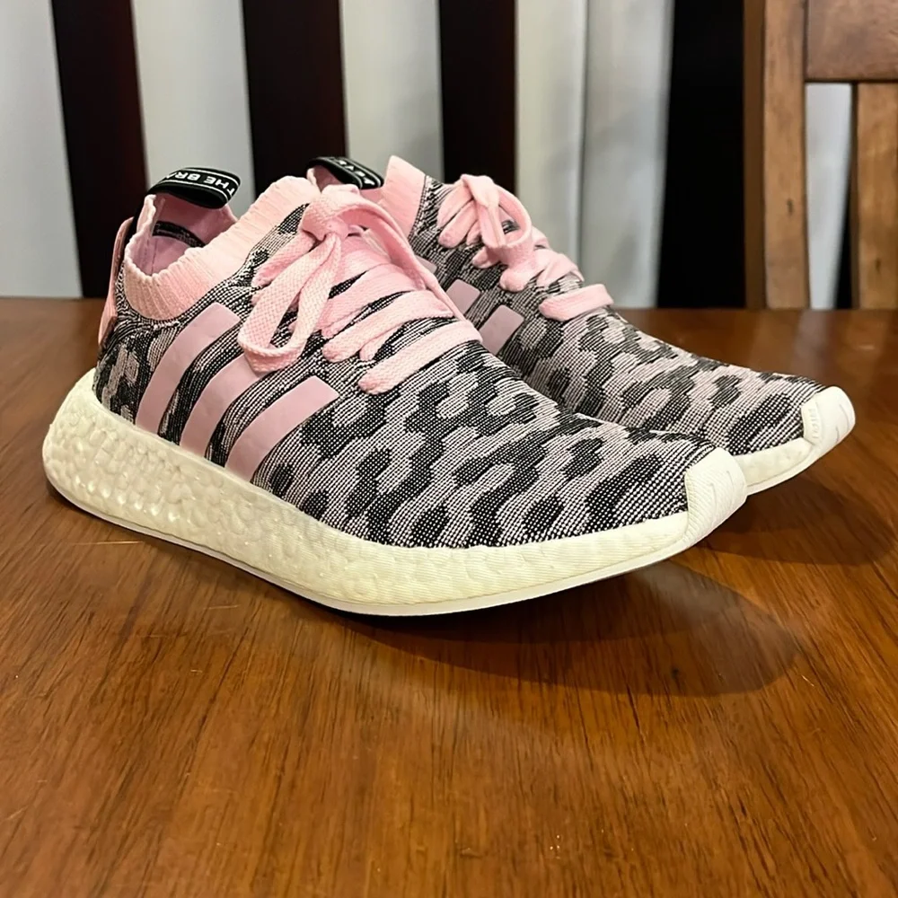 Adidas NMD_R2 PK Primeknit Shoes Sneakers pink Boost BY9521 NMD Womens Size 8.5